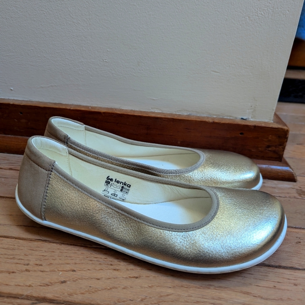 Be Lenka ballet flats, gold, size 38 (7.5 women's US)